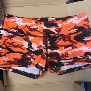 FLEO SHORTS